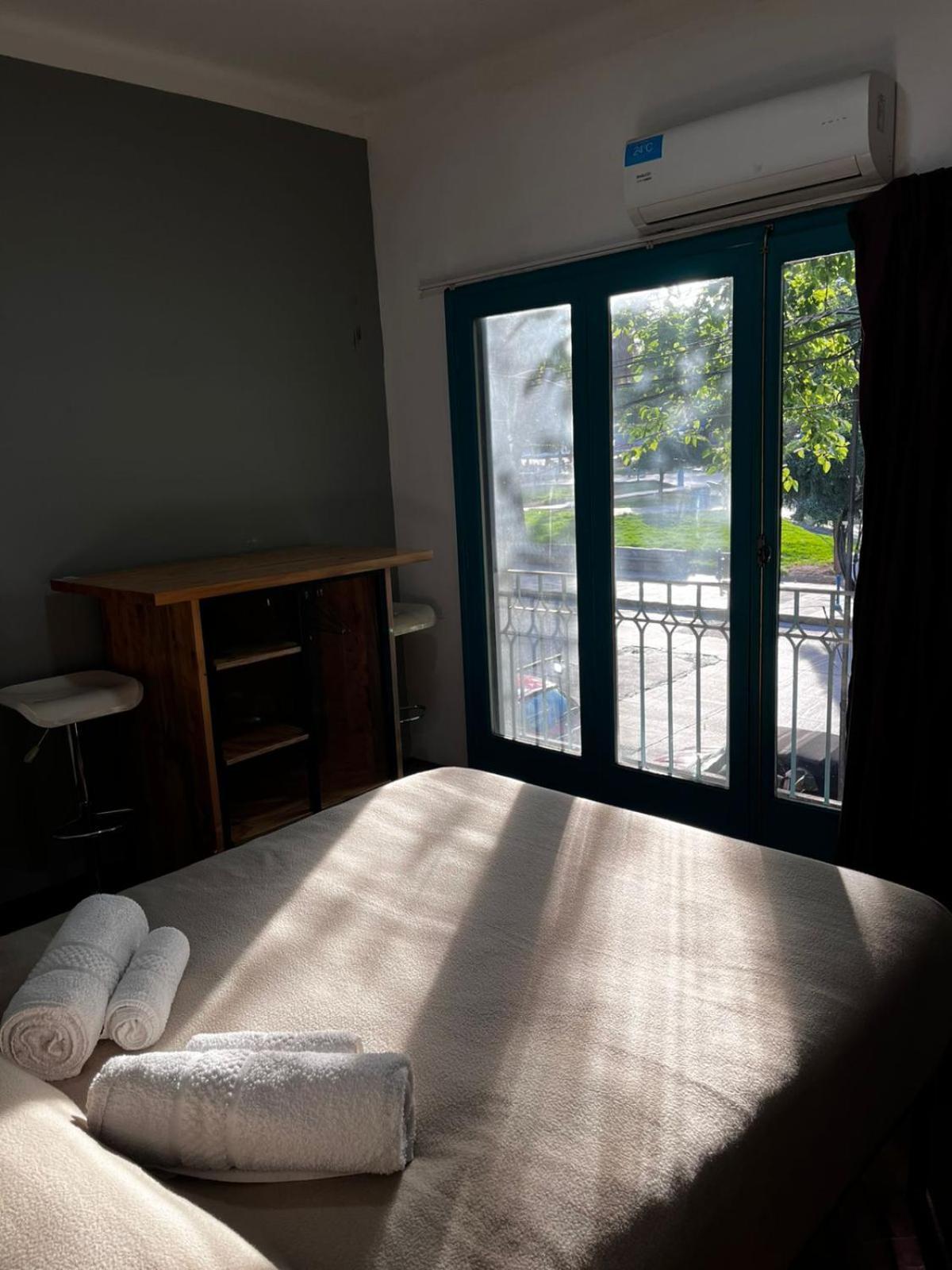 Sin Fin Hostel Мендоса Экстерьер фото