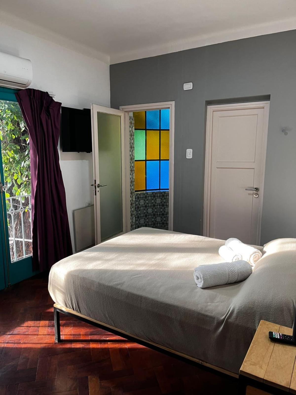 Sin Fin Hostel Мендоса Экстерьер фото